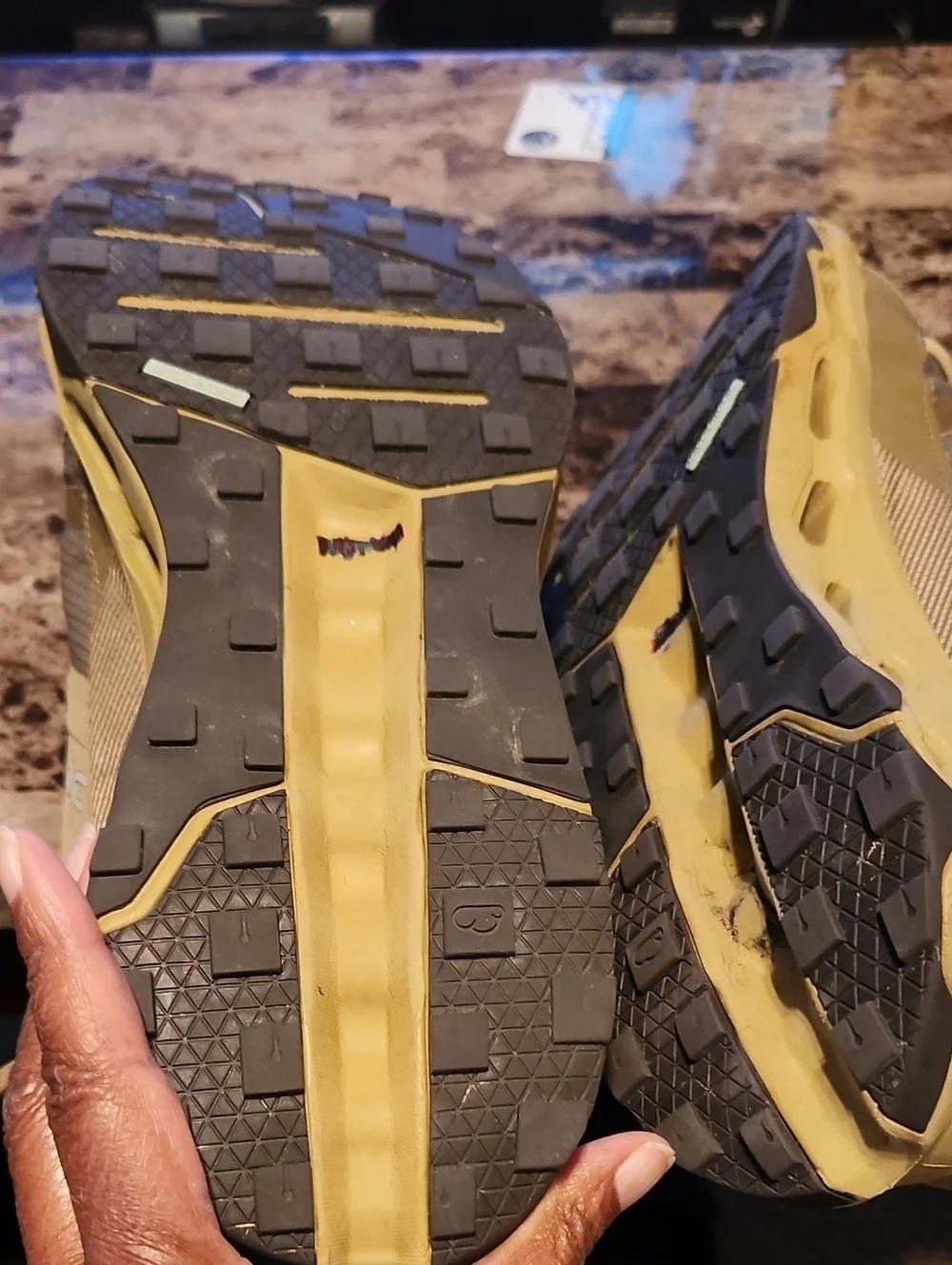 On Running CLOUDHORIZON Mens Shoes